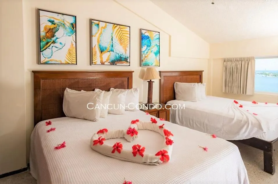 Apart-hotel 2 Story Oceanfront Penthouses On Cancun Beach!