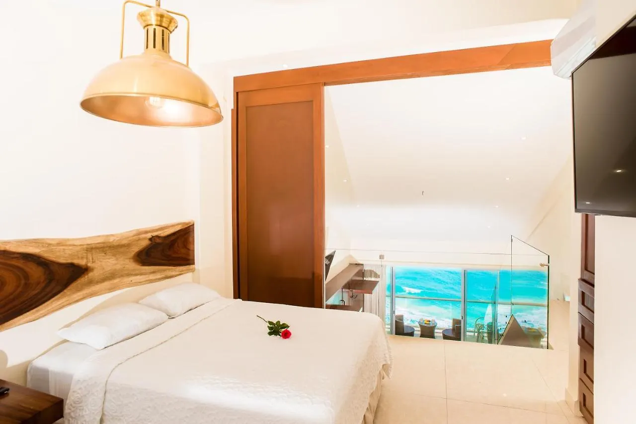 2 Story Oceanfront Penthouses On Cancun Beach! Mexico