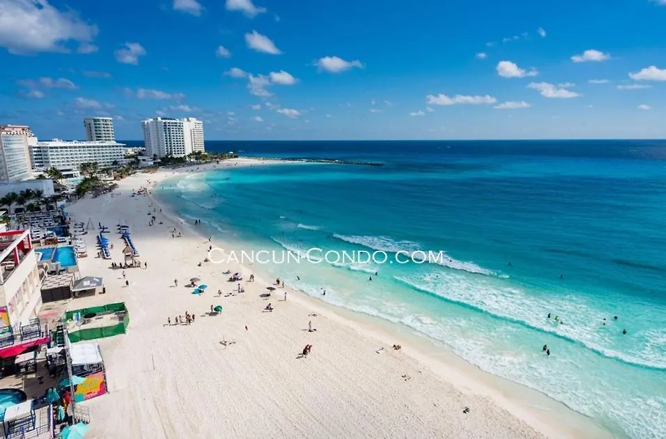 2 Story Oceanfront Penthouses On Cancun Beach! Aparthotel