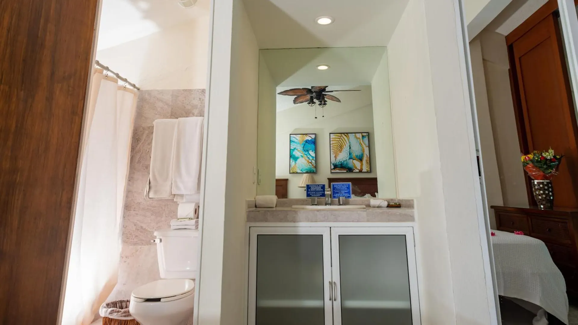 2 Story Oceanfront Penthouses On Cancun Beach!